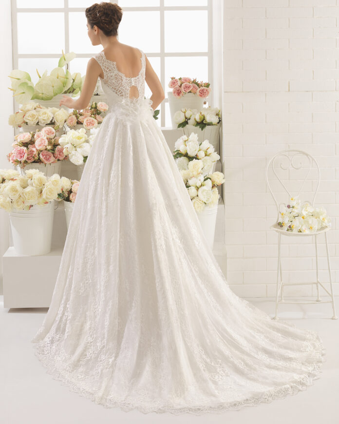 Aire Barcelona Wedding Dress